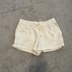 Calia by Carrie Underwood size medium shorts cream color EUC elastic waist